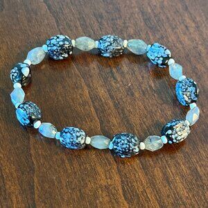 Handmade Beaded Stretch Bracelet - Gray